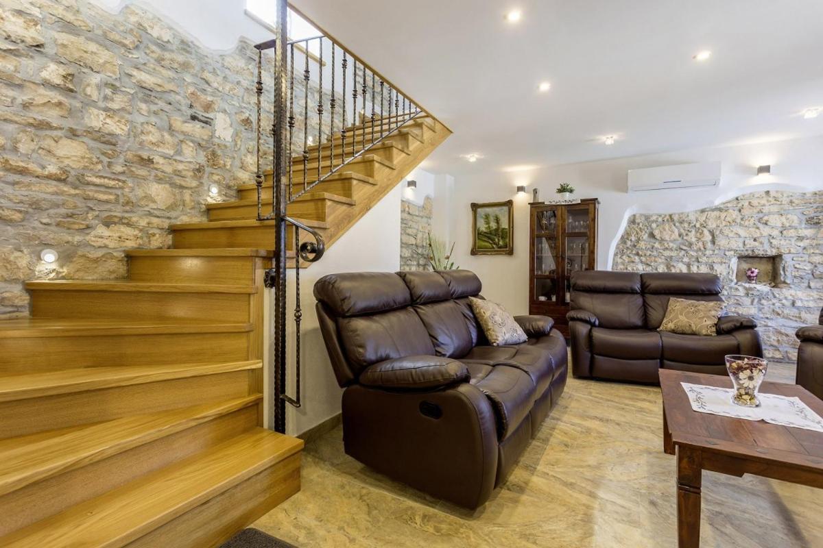 Villa Rina In Barat Kanfanar Zewnętrze zdjęcie