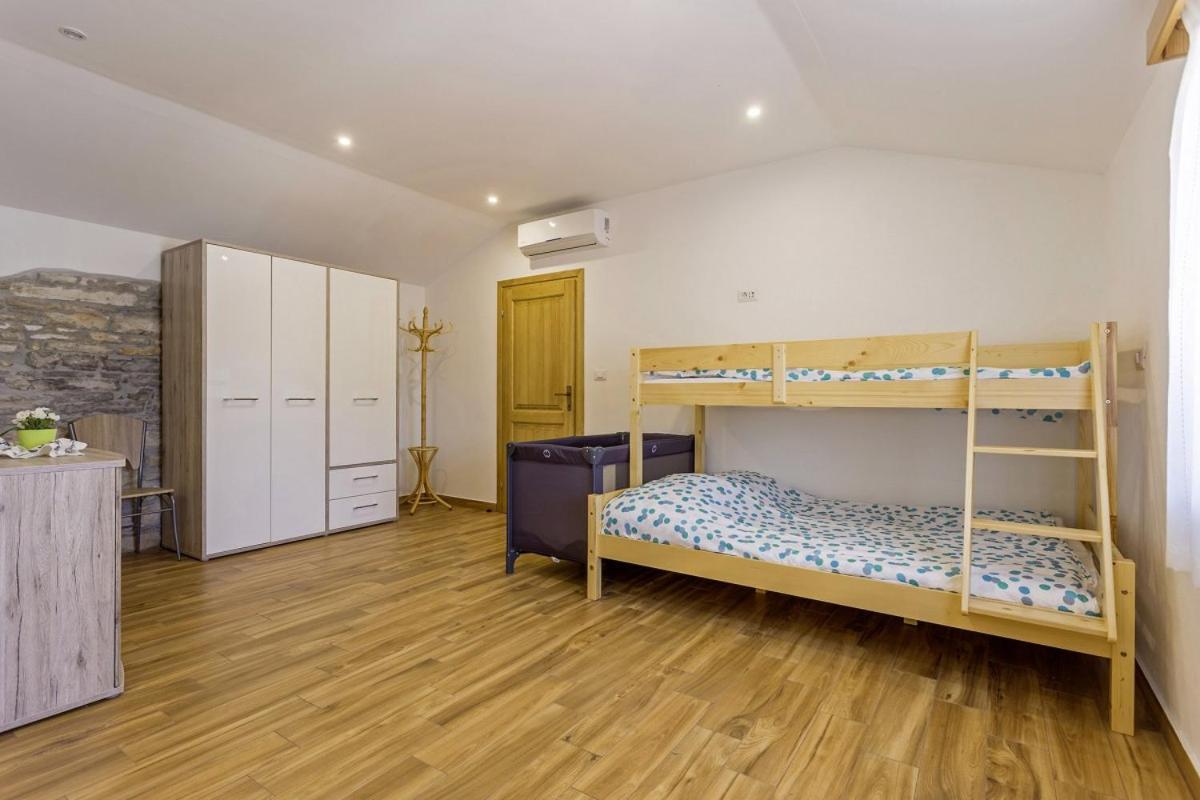 Villa Rina In Barat Kanfanar Zewnętrze zdjęcie